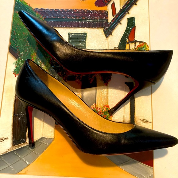 Christian Louboutin Shoes - Christian Louboutin Apostrophy Leather Pumps